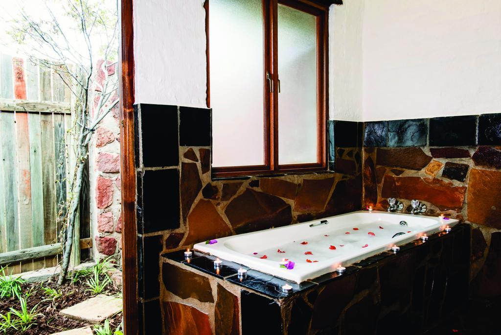 Kedar Heritage Lodge, Conference Centre & Spa Phokeng Dış mekan fotoğraf